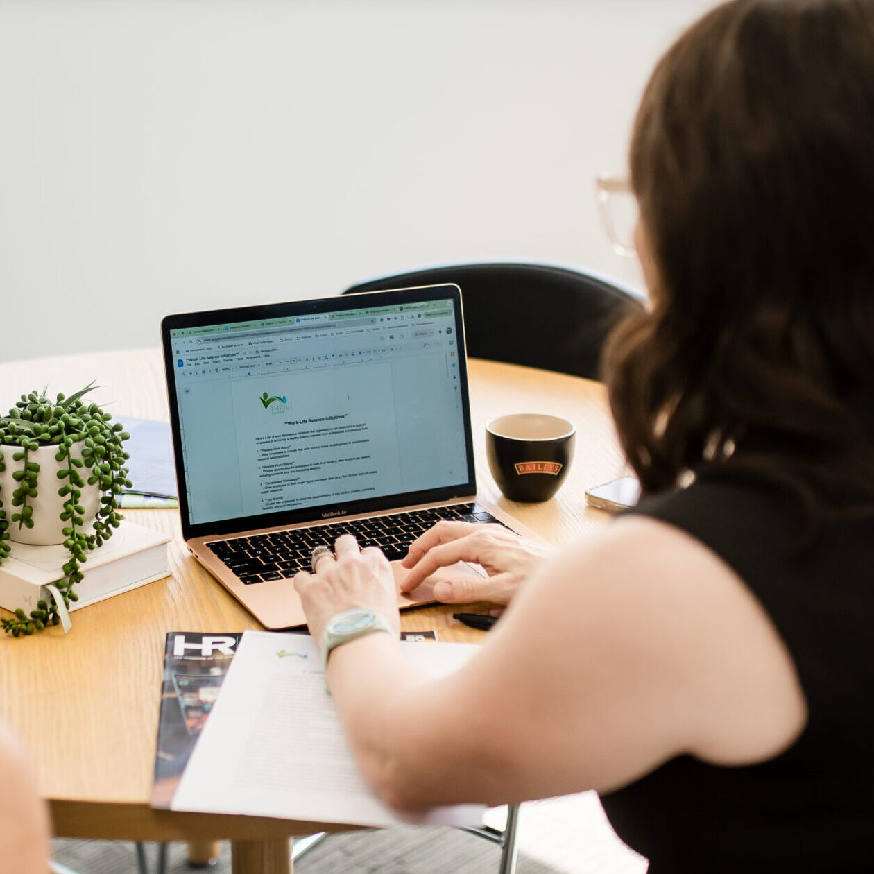 Services hr outsourcing, thrive, help